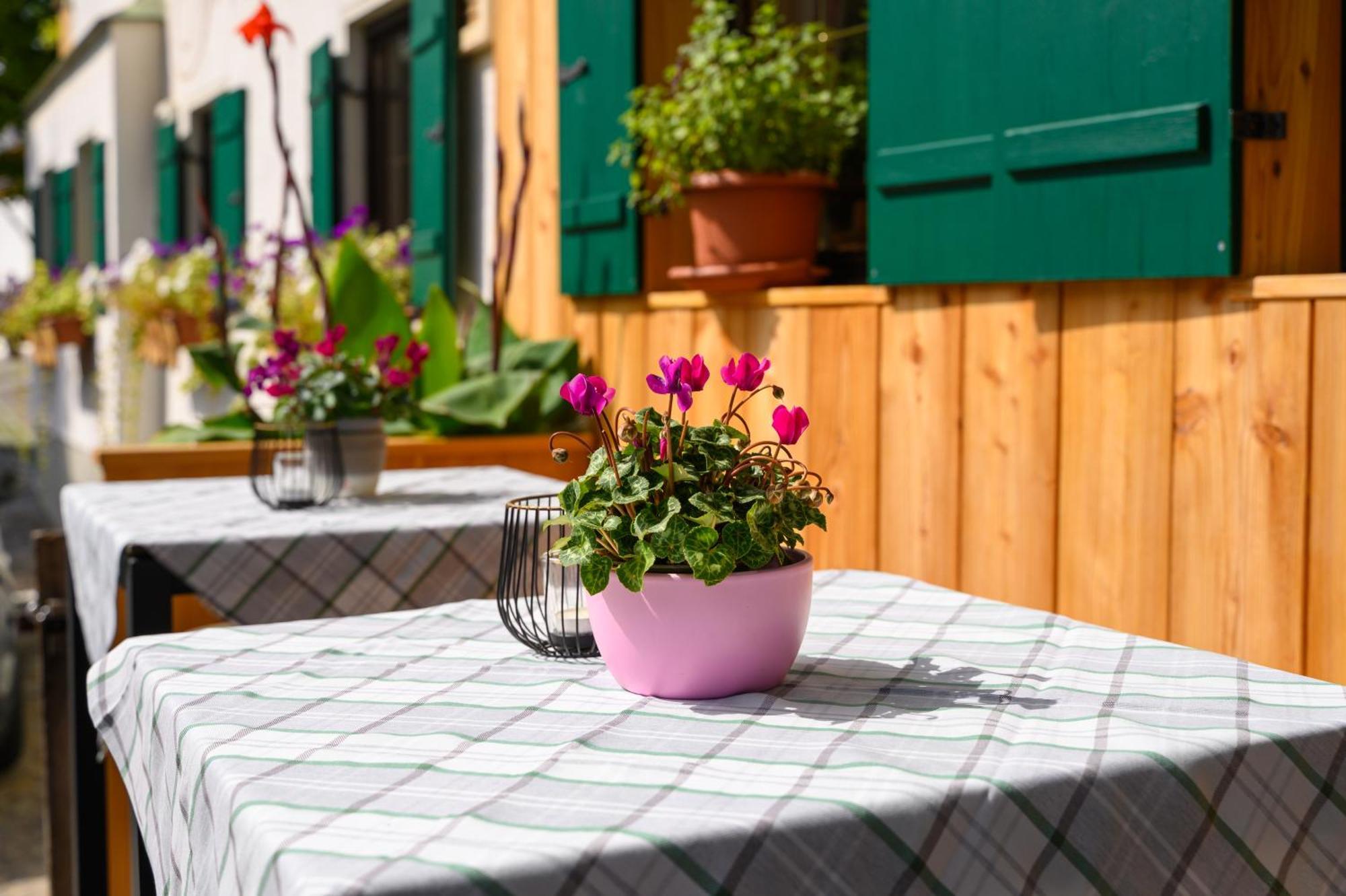 Hotel Restaurant Fruehlingsgarten Füssen Zewnętrze zdjęcie
