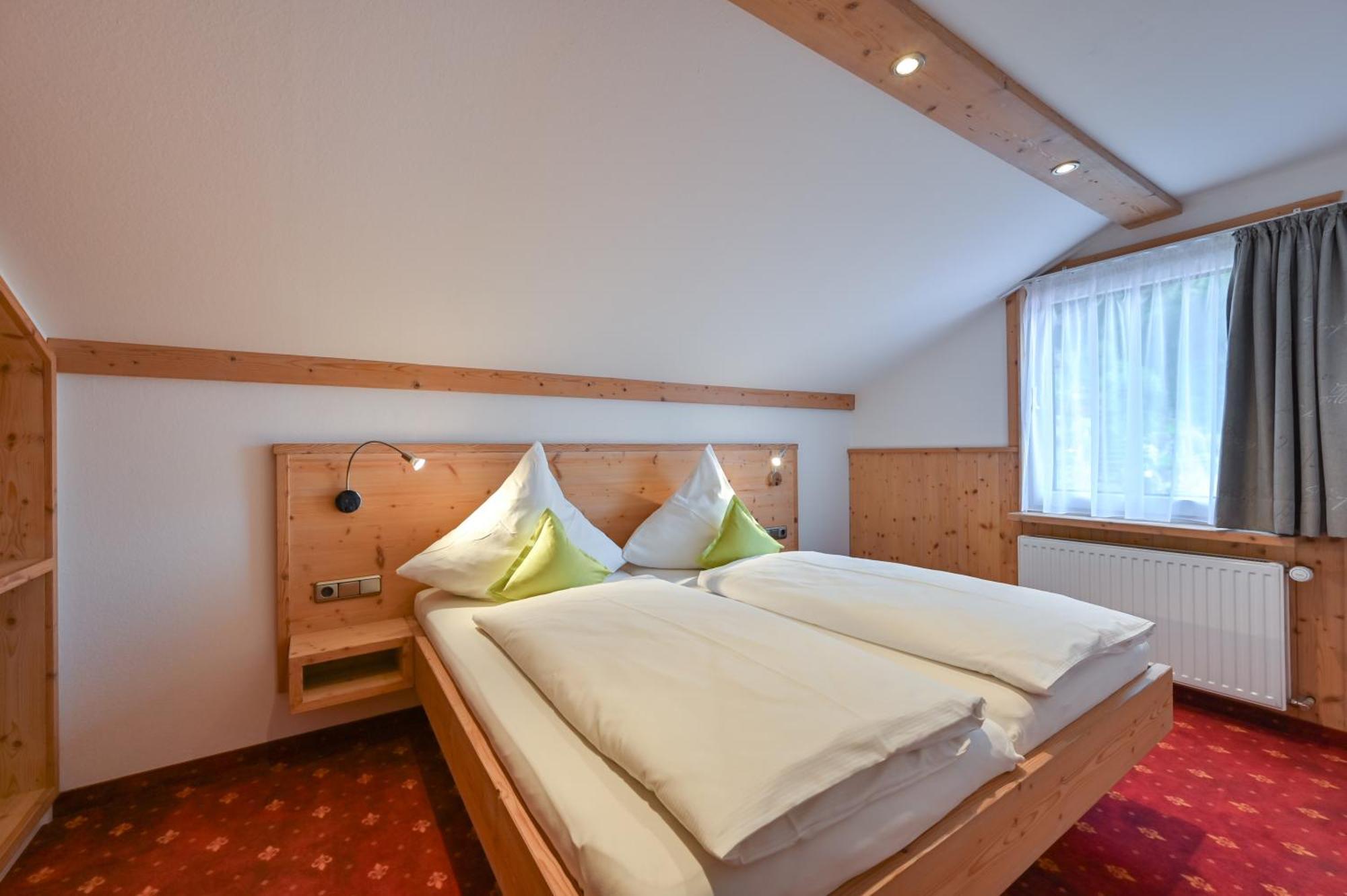 Hotel Restaurant Fruehlingsgarten Füssen Zewnętrze zdjęcie