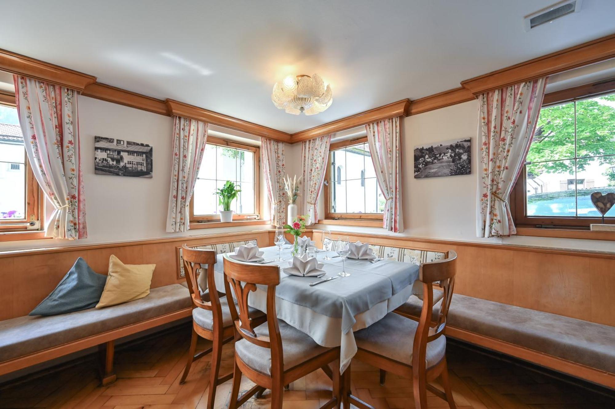 Hotel Restaurant Fruehlingsgarten Füssen Zewnętrze zdjęcie